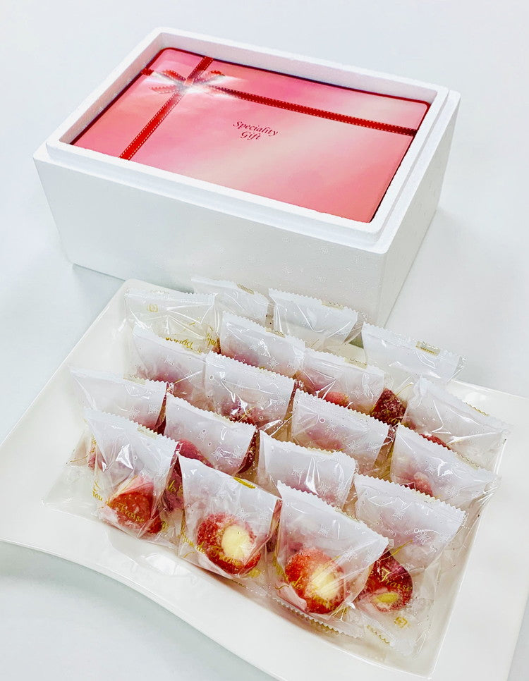苺の宝石箱(練乳18個) 食品 ギフト プレゼント 贈答 熨斗 のし 贈り物 記念日 お祝い 冠婚葬祭 内祝 御祝 御見舞 快気祝 御仏前 志 お供 御歳暮 御中元(代引不可)(ホワイトデー)